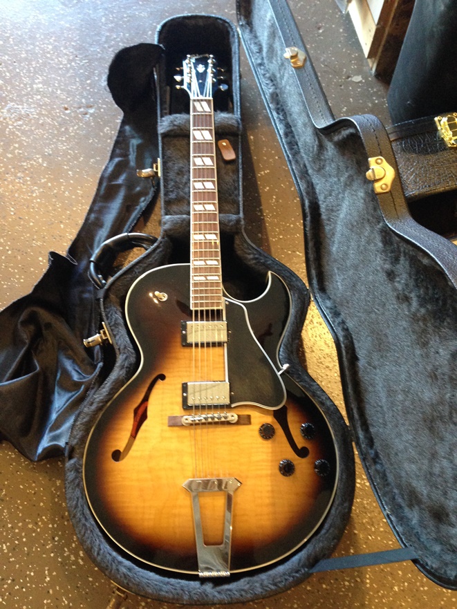 2009 Custom Shop ES-175 - S.jpg