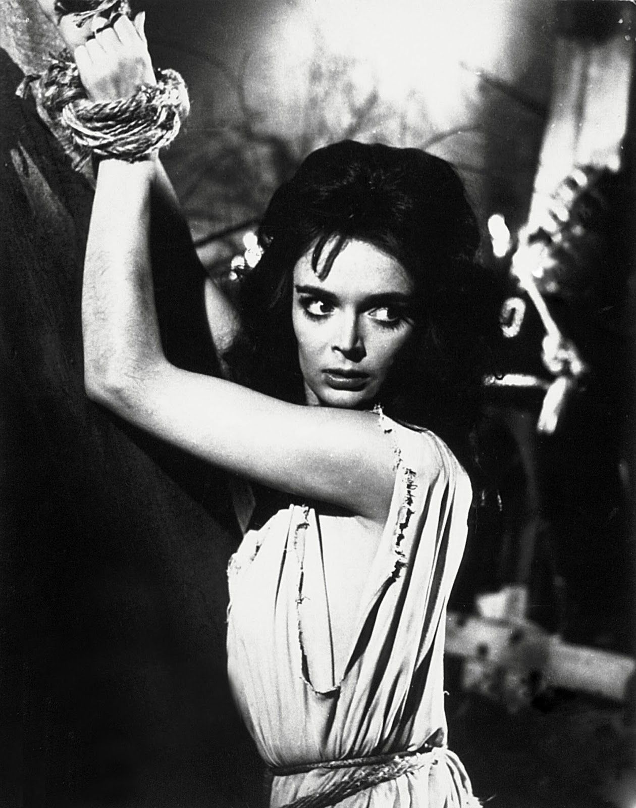 barbara-steele_658126.jpg