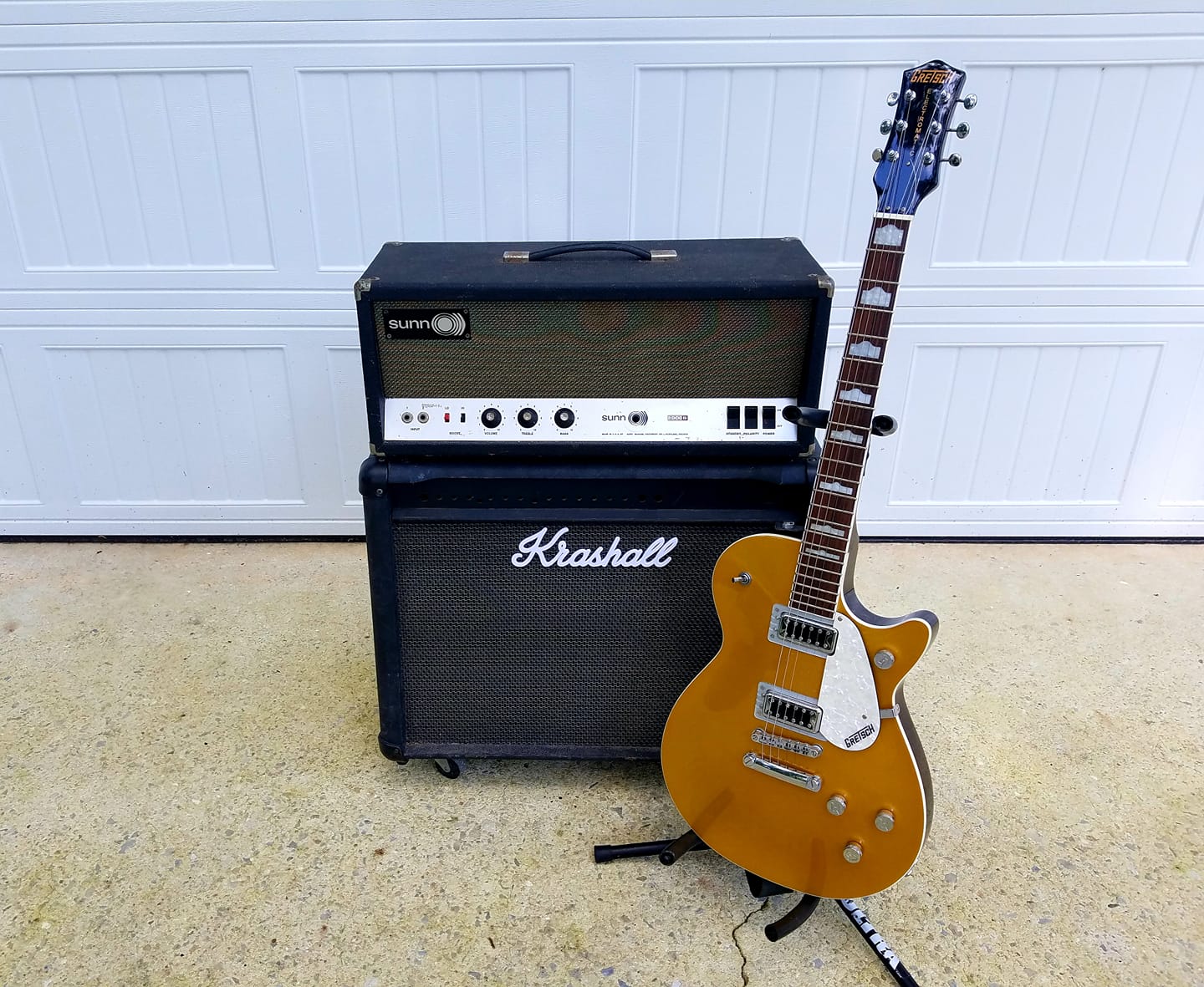 Gretsch Pro Jet Gretchen w Sunn 200S & Krashall 2x12 cab.jpg